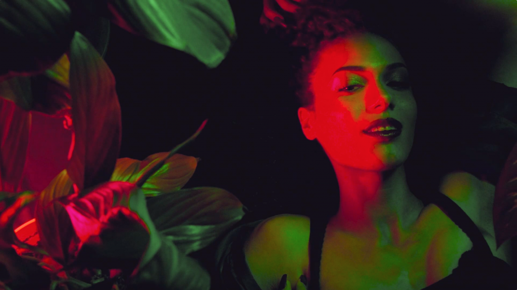Video Premiere: 